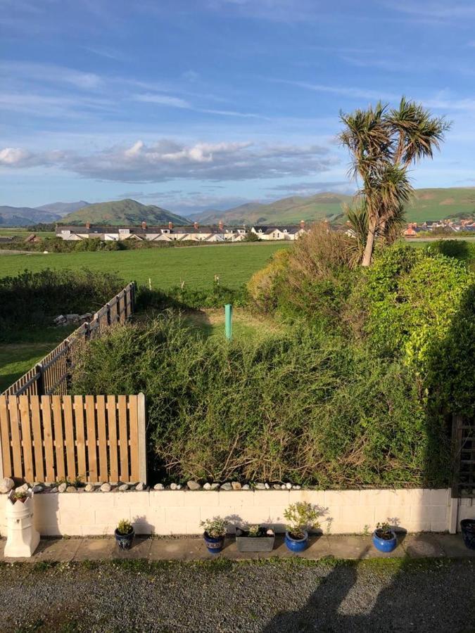 First Floor Apartment With Mountain Views Tywyn Luaran gambar